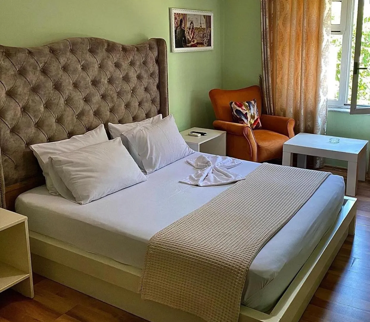 Dm Company Bed & Breakfast Petrele